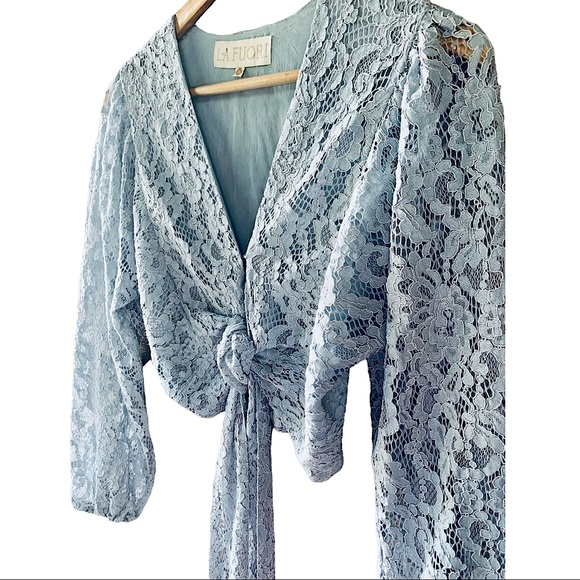 La Fuori Luna Tie Hem Wrap Top in Blue Lace. Size Small. NWOT - Picture 8 of 11